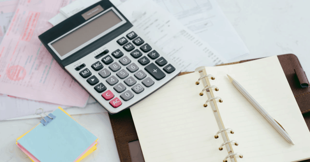 Budgeting planner and calculator to make a budget